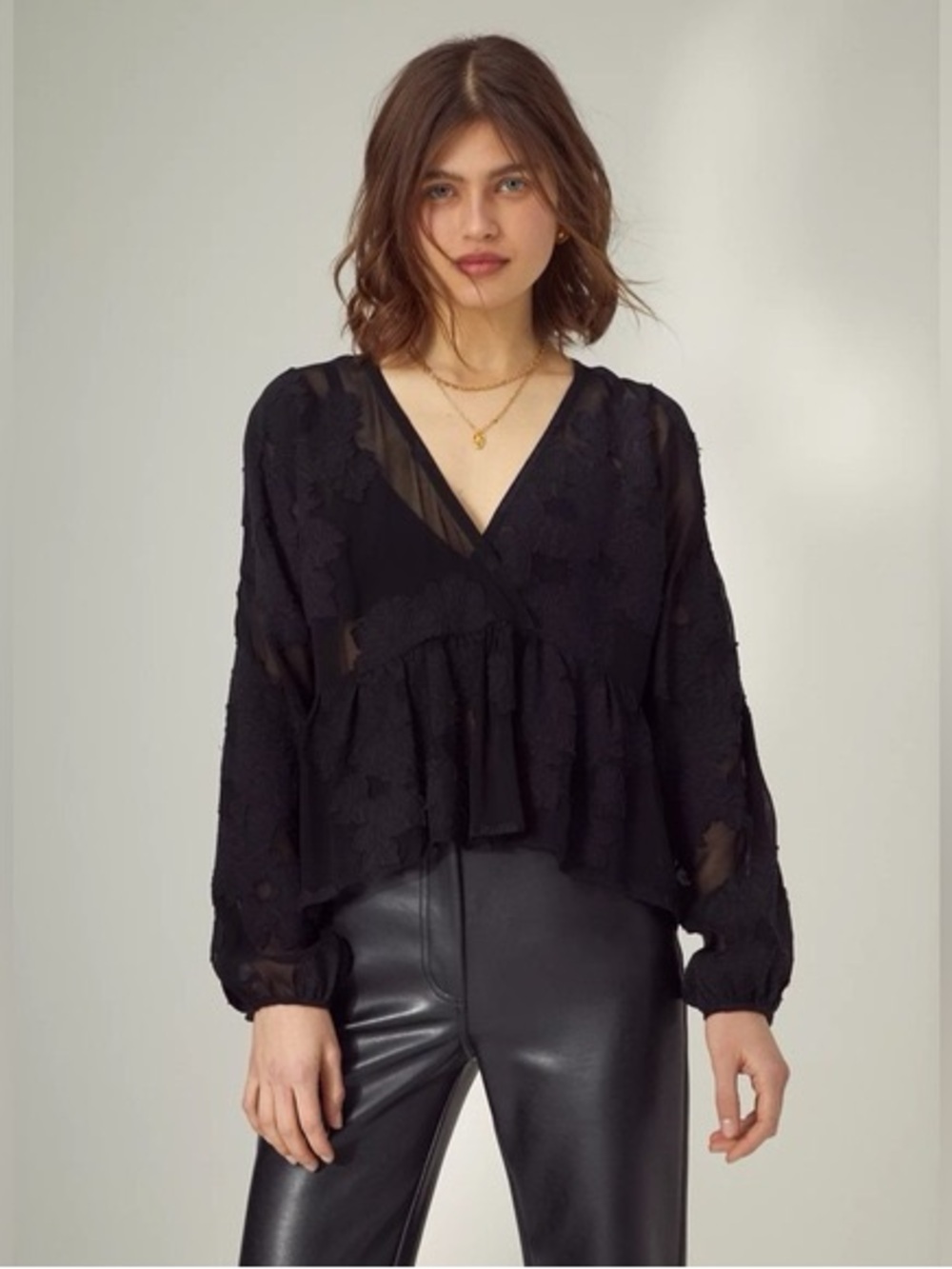 Wilfred Aritzia Black Augustine Peplum Blouse Size XS